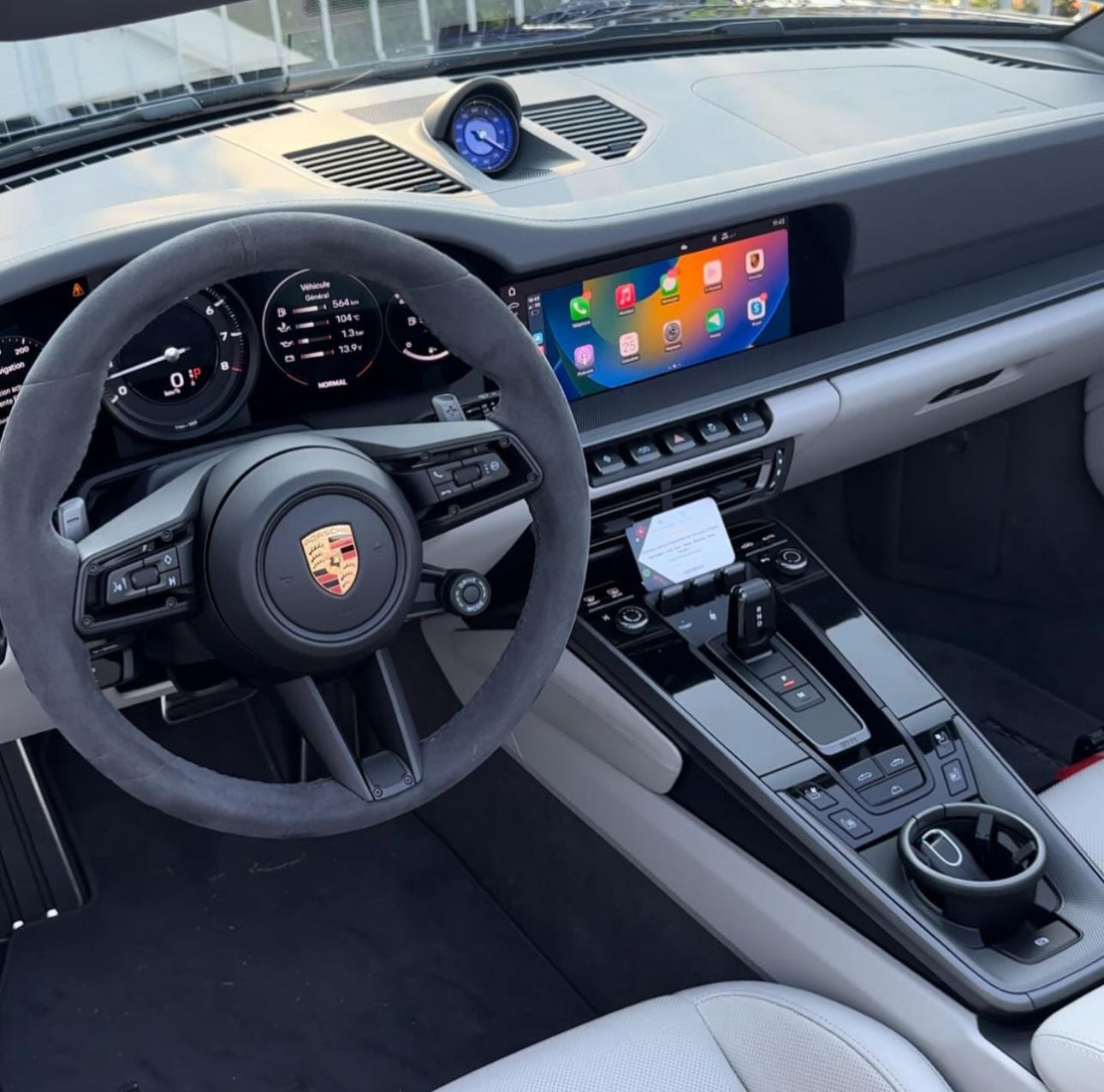 Activation Apple CarPlay en plein écran Porsche